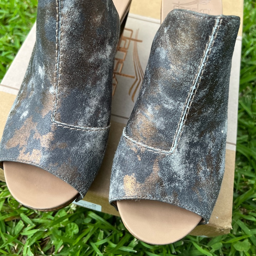 Dansko’s